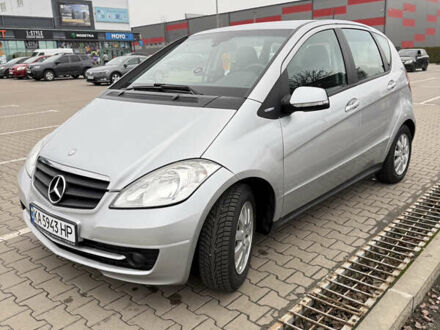 Сірий Мерседес А клас, об'ємом двигуна 1.5 л та пробігом 140 тис. км за 6500 $, фото 1 на Automoto.ua