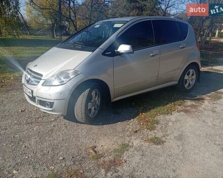 Серый Мерседес А класс, объемом двигателя 1.99 л и пробегом 320 тыс. км за 7150 $, фото 1 на Automoto.ua