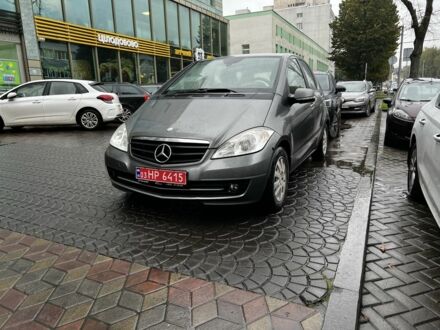 Мерседес А клас 2010 у Луцьку на Automoto.ua Сірий Мерседес А клас, об'ємом двигуна 1.5 л та пробігом 140 тис. км за 6300 $, фото 1 на Automoto.ua