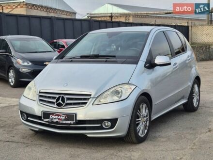 Серый Мерседес А класс, объемом двигателя 1.7 л и пробегом 84 тыс. км за 6500 $, фото 1 на Automoto.ua