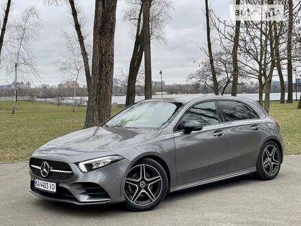 Мерседес А класс 2018 в Киеве на Automoto.ua Серый Мерседес А класс, объемом двигателя 1.5 л и пробегом 64 тыс. км за 32900 $, фото 1 на Automoto.ua