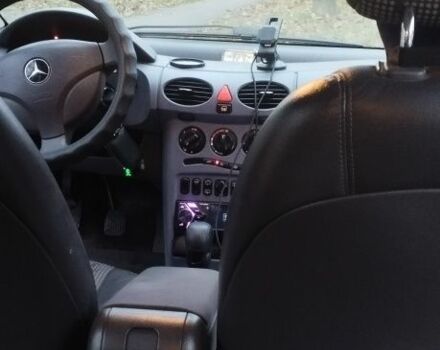 Синій Мерседес А клас, об'ємом двигуна 1.4 л та пробігом 230 тис. км за 2900 $, фото 4 на Automoto.ua