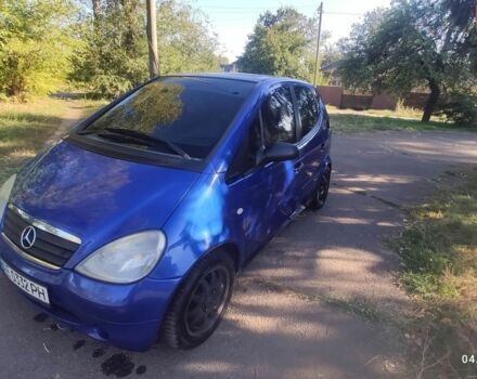 Синій Мерседес А клас, об'ємом двигуна 1.4 л та пробігом 276 тис. км за 2100 $, фото 3 на Automoto.ua