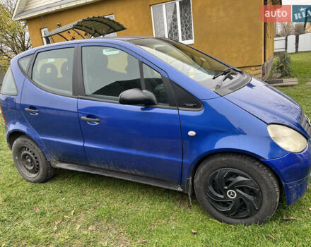 Синий Мерседес А класс, объемом двигателя 1.69 л и пробегом 316 тыс. км за 3000 $, фото 1 на Automoto.ua