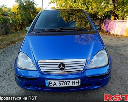 Синій Мерседес А клас, об'ємом двигуна 1.4 л та пробігом 250 тис. км за 2800 $, фото 2 на Automoto.ua
