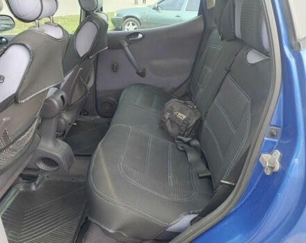 Синий Мерседес А класс, объемом двигателя 1.6 л и пробегом 200 тыс. км за 3600 $, фото 12 на Automoto.ua