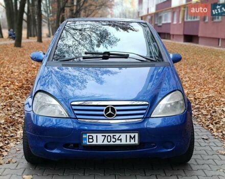 Синий Мерседес А класс, объемом двигателя 1.9 л и пробегом 200 тыс. км за 2000 $, фото 6 на Automoto.ua