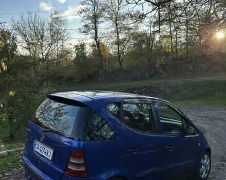 Мерседес А класс 1999 в Звенигородка на Automoto.ua Синий Мерседес А класс, объемом двигателя 1.9 л и пробегом 280 тыс. км за 2550 $, фото 2 на Automoto.ua