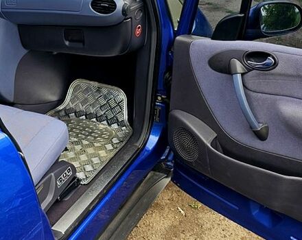 Синій Мерседес А клас, об'ємом двигуна 1.7 л та пробігом 340 тис. км за 3200 $, фото 4 на Automoto.ua