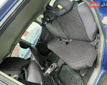 Синий Мерседес А класс, объемом двигателя 1.69 л и пробегом 316 тыс. км за 3000 $, фото 3 на Automoto.ua