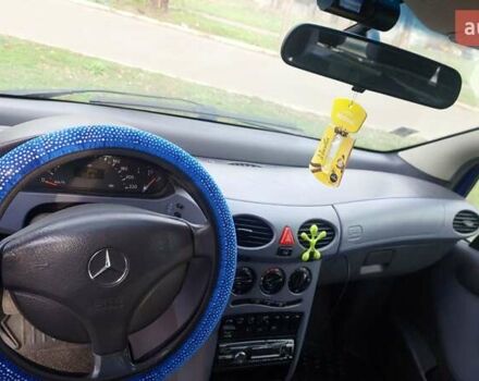 Синій Мерседес А клас, об'ємом двигуна 1.6 л та пробігом 200 тис. км за 3600 $, фото 8 на Automoto.ua