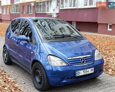 Синий Мерседес А класс, объемом двигателя 1.9 л и пробегом 200 тыс. км за 2000 $, фото 7 на Automoto.ua