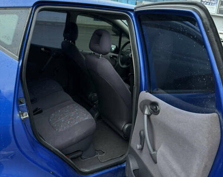 Синий Мерседес А класс, объемом двигателя 1.4 л и пробегом 237 тыс. км за 3900 $, фото 30 на Automoto.ua