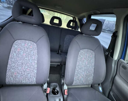 Синий Мерседес А класс, объемом двигателя 1.4 л и пробегом 237 тыс. км за 3900 $, фото 24 на Automoto.ua