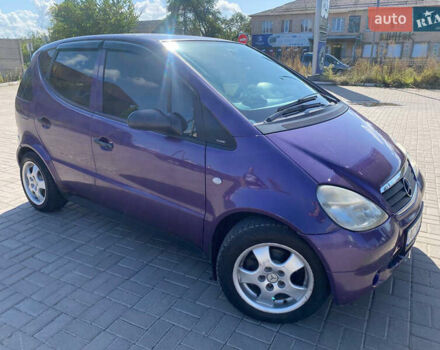 Синій Мерседес А клас, об'ємом двигуна 1.69 л та пробігом 300 тис. км за 2500 $, фото 1 на Automoto.ua