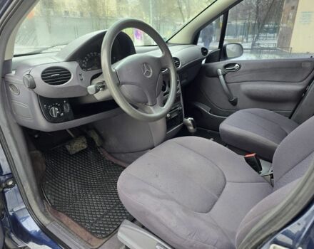 Синій Мерседес А клас, об'ємом двигуна 1.4 л та пробігом 260 тис. км за 2500 $, фото 8 на Automoto.ua