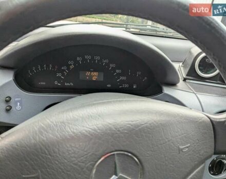 Синий Мерседес А класс, объемом двигателя 1.9 л и пробегом 221 тыс. км за 3250 $, фото 2 на Automoto.ua