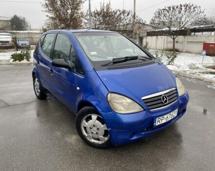 Синий Мерседес А класс, объемом двигателя 1.7 л и пробегом 220 тыс. км за 1750 $, фото 1 на Automoto.ua