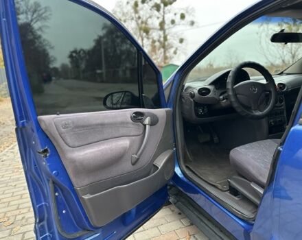 Синий Мерседес А класс, объемом двигателя 1.6 л и пробегом 235 тыс. км за 3500 $, фото 17 на Automoto.ua