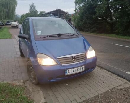 Синий Мерседес А класс, объемом двигателя 1.4 л и пробегом 150 тыс. км за 2157 $, фото 5 на Automoto.ua