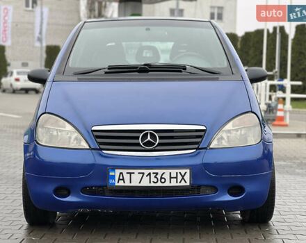 Синий Мерседес А класс, объемом двигателя 1.7 л и пробегом 210 тыс. км за 2900 $, фото 1 на Automoto.ua