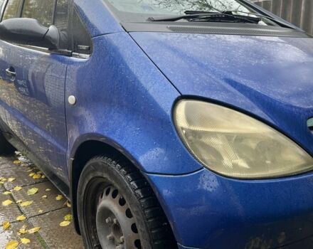 Синий Мерседес А класс, объемом двигателя 1.4 л и пробегом 230 тыс. км за 3500 $, фото 1 на Automoto.ua