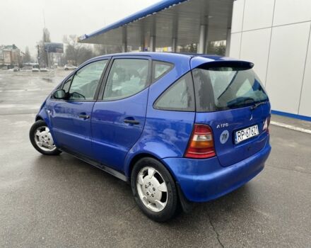 Синий Мерседес А класс, объемом двигателя 1.7 л и пробегом 220 тыс. км за 1750 $, фото 2 на Automoto.ua