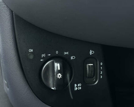 Синий Мерседес А класс, объемом двигателя 1.4 л и пробегом 237 тыс. км за 3900 $, фото 28 на Automoto.ua