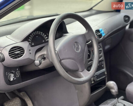 Синій Мерседес А клас, об'ємом двигуна 1.7 л та пробігом 201 тис. км за 3100 $, фото 10 на Automoto.ua