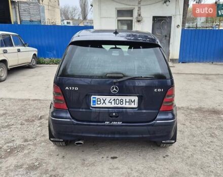 Синий Мерседес А класс, объемом двигателя 1.7 л и пробегом 280 тыс. км за 3100 $, фото 1 на Automoto.ua