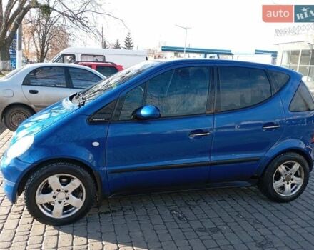 Синий Мерседес А класс, объемом двигателя 1.6 л и пробегом 268 тыс. км за 3200 $, фото 1 на Automoto.ua