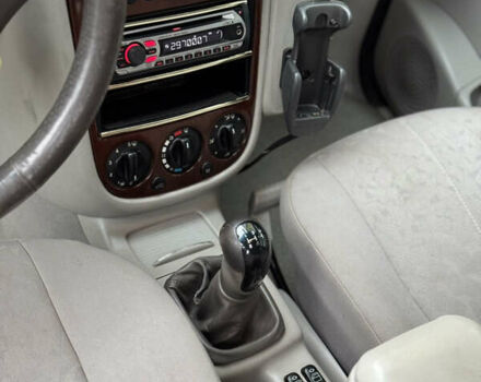 Синий Мерседес А класс, объемом двигателя 1.7 л и пробегом 355 тыс. км за 2999 $, фото 5 на Automoto.ua