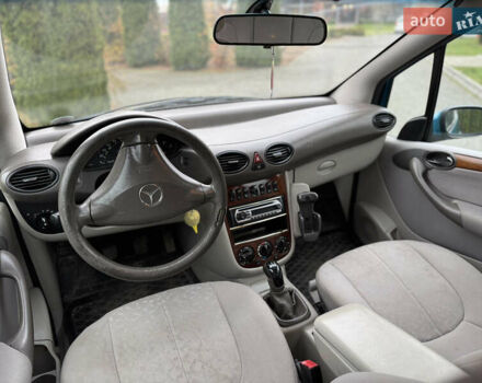 Синий Мерседес А класс, объемом двигателя 1.7 л и пробегом 355 тыс. км за 2950 $, фото 6 на Automoto.ua