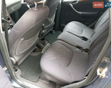 Синий Мерседес А класс, объемом двигателя 1.4 л и пробегом 235 тыс. км за 2950 $, фото 18 на Automoto.ua