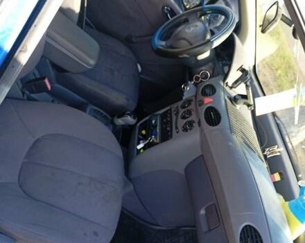 Синий Мерседес А класс, объемом двигателя 1.6 л и пробегом 268 тыс. км за 3200 $, фото 6 на Automoto.ua