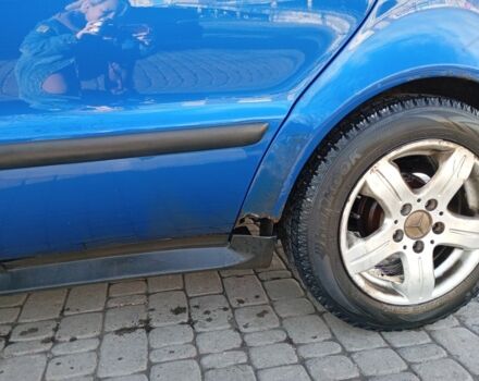 Синий Мерседес А класс, объемом двигателя 1.6 л и пробегом 268 тыс. км за 3200 $, фото 3 на Automoto.ua