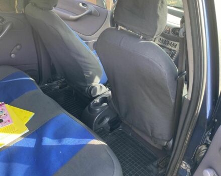 Синий Мерседес А класс, объемом двигателя 1.7 л и пробегом 250 тыс. км за 3150 $, фото 5 на Automoto.ua