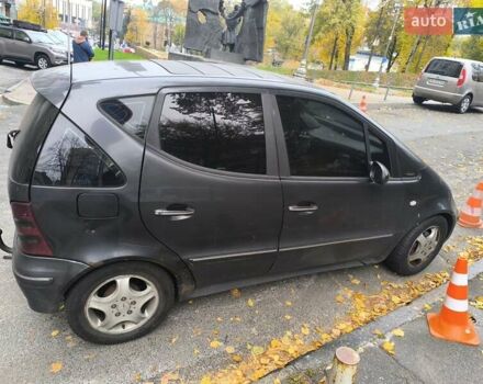 Синий Мерседес А класс, объемом двигателя 1.69 л и пробегом 330 тыс. км за 2700 $, фото 17 на Automoto.ua