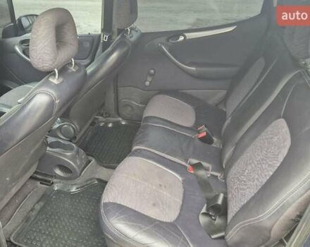 Синий Мерседес А класс, объемом двигателя 1.7 л и пробегом 280 тыс. км за 3100 $, фото 5 на Automoto.ua