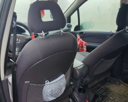 Синій Мерседес А клас, об'ємом двигуна 1.6 л та пробігом 200 тис. км за 4500 $, фото 4 на Automoto.ua