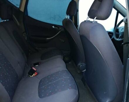 Синій Мерседес А клас, об'ємом двигуна 1.69 л та пробігом 270 тис. км за 3800 $, фото 6 на Automoto.ua