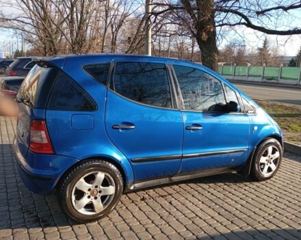 Синий Мерседес А класс, объемом двигателя 1.6 л и пробегом 268 тыс. км за 3200 $, фото 5 на Automoto.ua