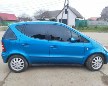 Синий Мерседес А класс, объемом двигателя 1.7 л и пробегом 181 тыс. км за 2600 $, фото 4 на Automoto.ua