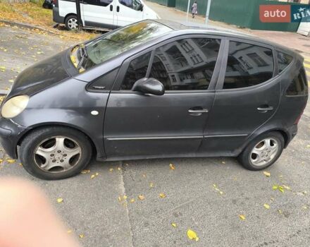 Синий Мерседес А класс, объемом двигателя 1.69 л и пробегом 330 тыс. км за 2700 $, фото 16 на Automoto.ua