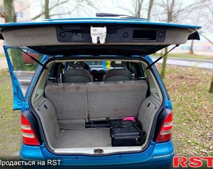 Синий Мерседес А класс, объемом двигателя 1.7 л и пробегом 300 тыс. км за 1850 $, фото 1 на Automoto.ua