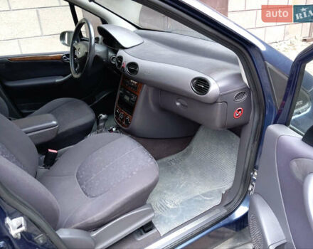 Синий Мерседес А класс, объемом двигателя 1.4 л и пробегом 235 тыс. км за 2950 $, фото 11 на Automoto.ua