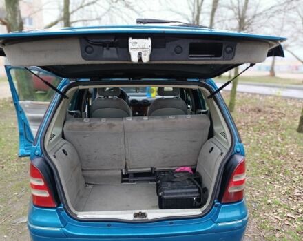 Синій Мерседес А клас, об'ємом двигуна 1.7 л та пробігом 3 тис. км за 2200 $, фото 4 на Automoto.ua