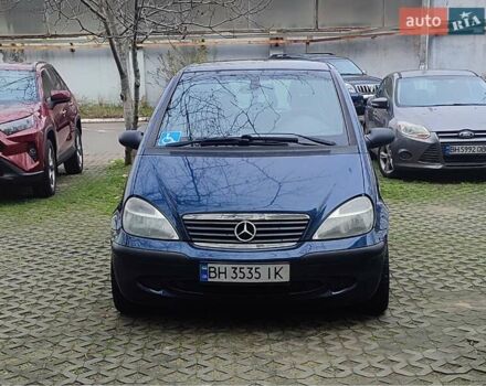 Синий Мерседес А класс, объемом двигателя 1.7 л и пробегом 217 тыс. км за 4100 $, фото 3 на Automoto.ua