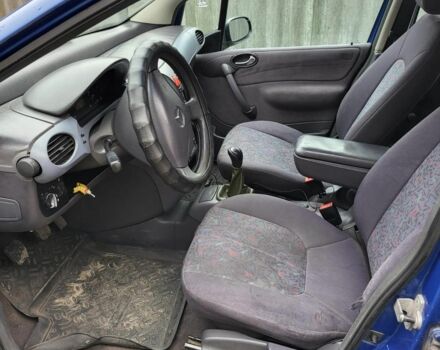 Синий Мерседес А класс, объемом двигателя 1.7 л и пробегом 200 тыс. км за 1200 $, фото 3 на Automoto.ua