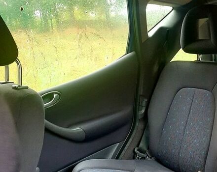 Мерседес А класс 2002 в Ровно на Automoto.ua Синий Мерседес А класс, объемом двигателя 1.7 л и пробегом 250 тыс. км за 3450 $, фото 9 на Automoto.ua